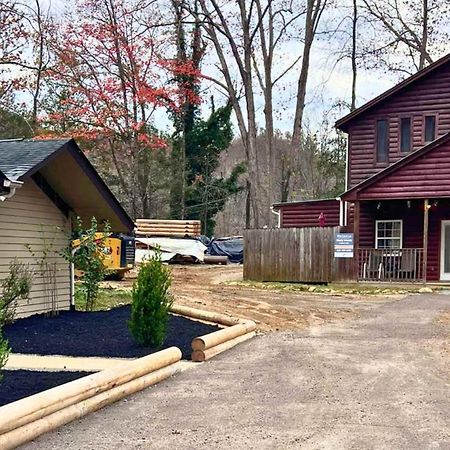 Cuddles, 1 Bedroom Studio, Walk To Downtown And Hiking Trails! Gatlinburg Exteriör bild